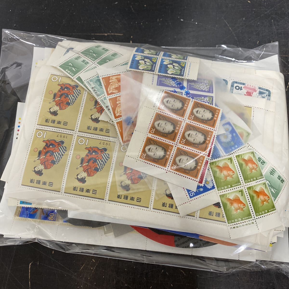 UU206 切手 未使用 額面250,000円分以上 バラ切手 シート切手 混合 まとめ 大量 普通切手 記念切手 BEFAFGの画像9