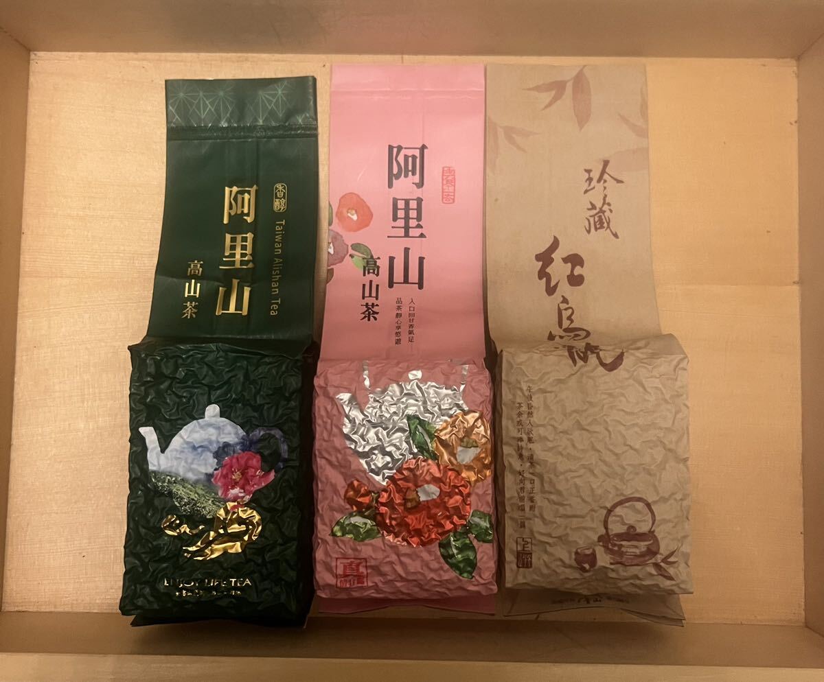 台湾茶 阿里山凍頂烏龍茶 金萱烏龍茶 梨山蜜香紅烏龍茶 