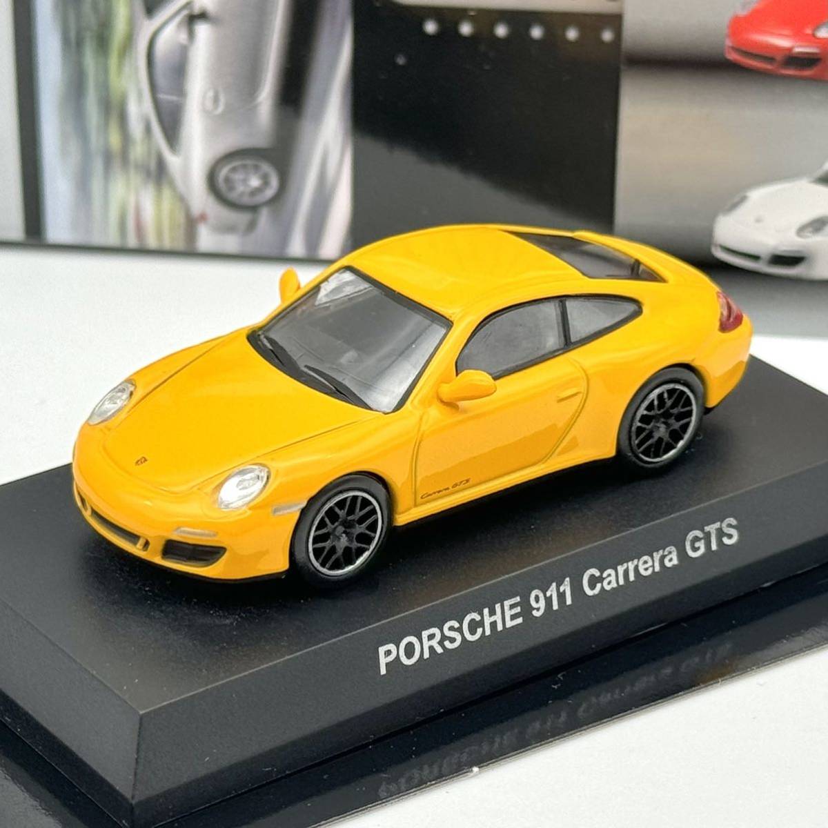 【京商】 ポルシェ 911 カレラ GTS (黄) 1/64 Porsche Minicar Collection 5　Carrera_画像1