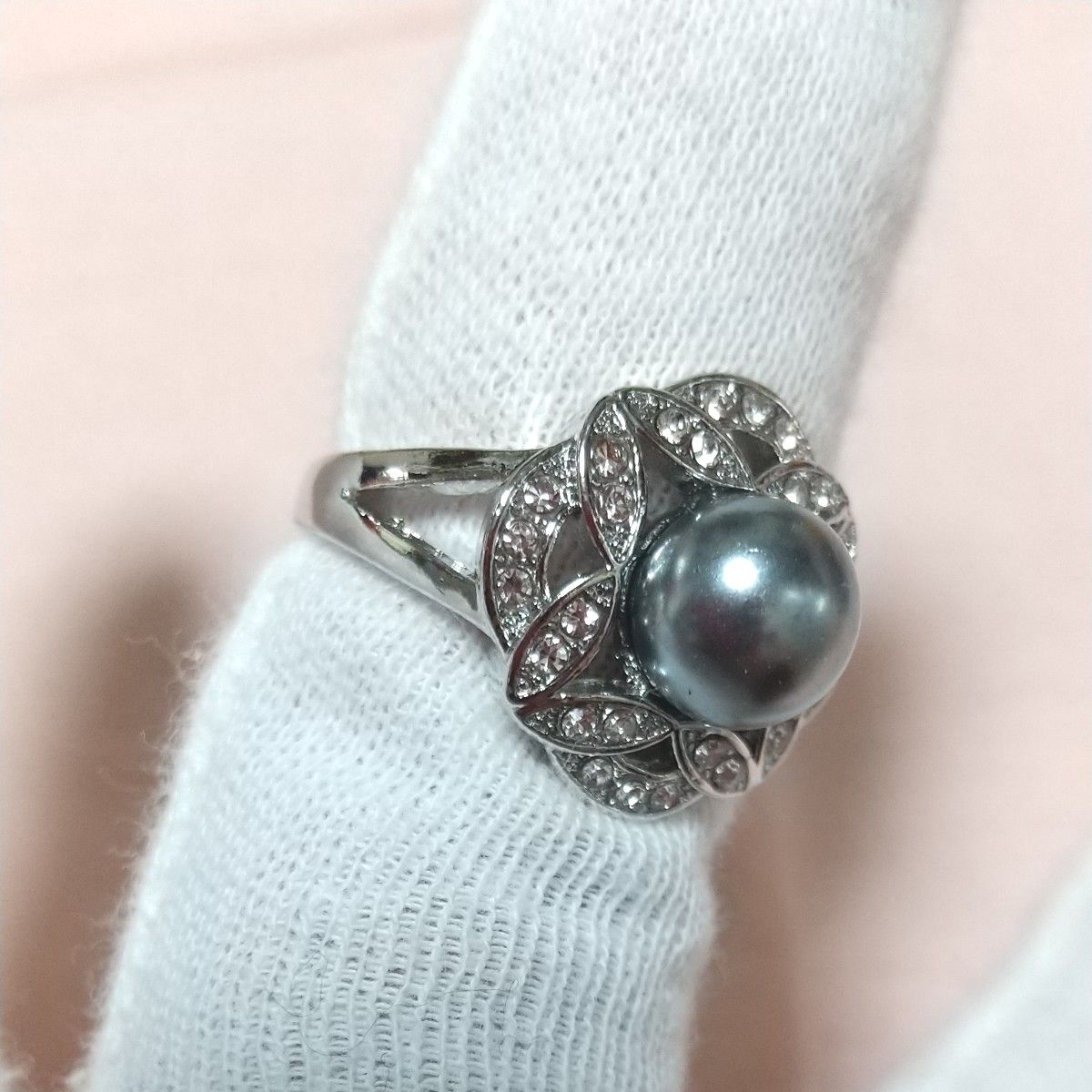 ■セール中！！■指輪　■16号　■ブラック真珠リングパール彫　■キラキラとても美しいリングです☆