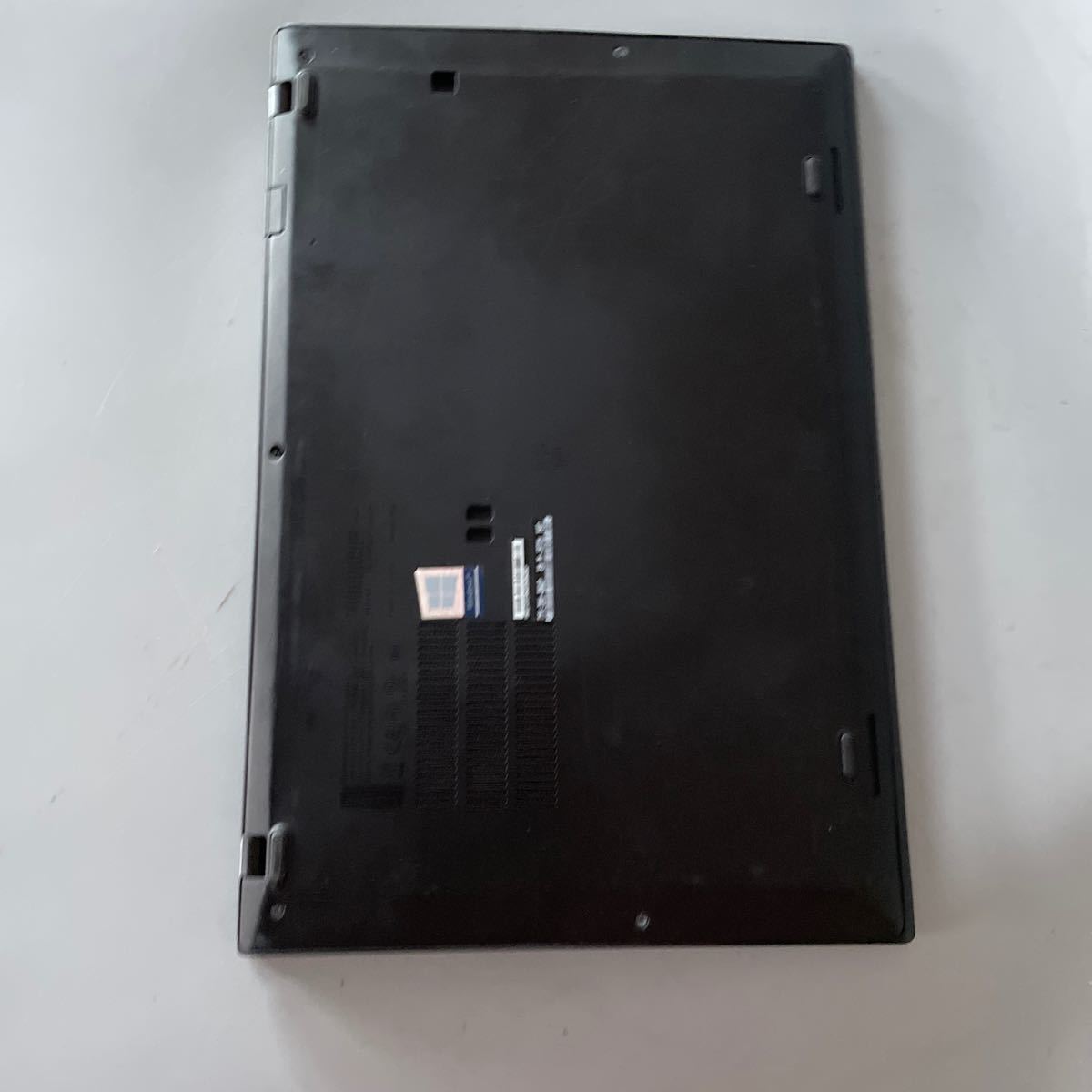 JXJK4076 【ジャンク】Lenovo ThinkPad X1 Carbon /Core i7-第八世代/起動不良_画像9