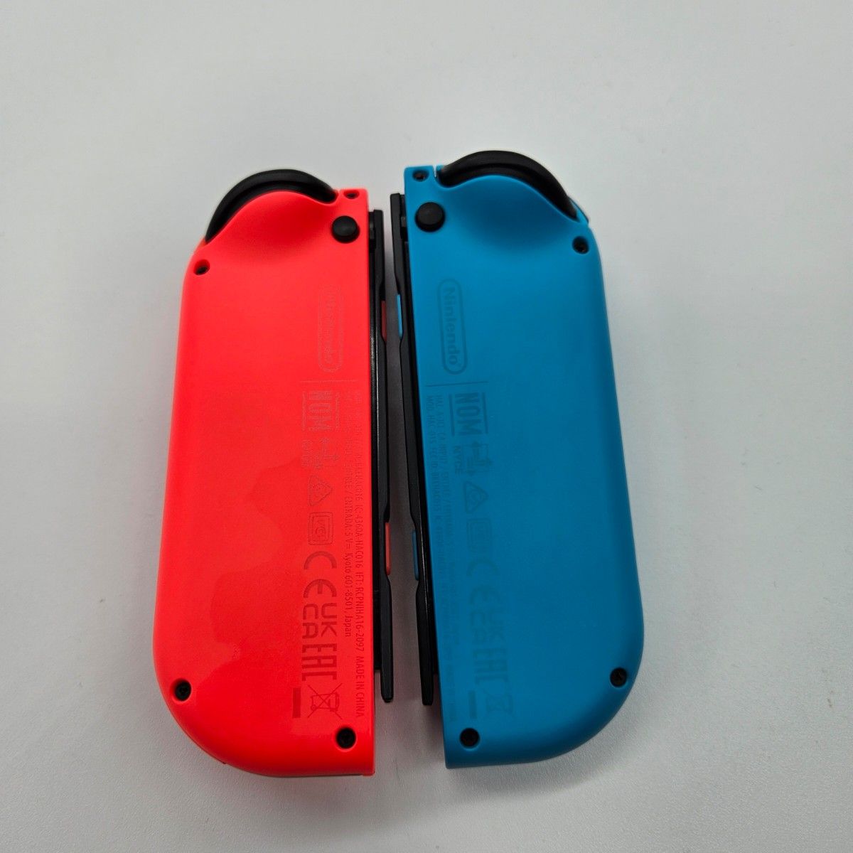 新型 新パッケージ Nintendo Switch ニンテンドースイッチ 本体 新型 新パッケージ Nintendo Switch ニンテンドースイッチ 本体