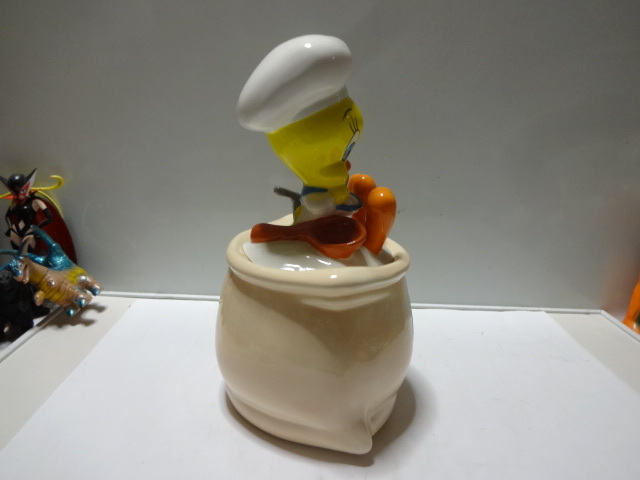 ワーナーブラザース クッキージャー(小物入れにも）TWEETY COOKIE JAR 陶器製 トゥイーティー ルーニーチューンズ 箱にイタミあります。の画像9