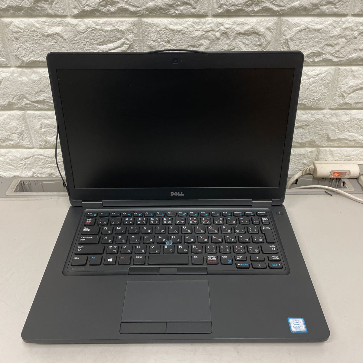 ム113 DELL Latitude 5480 P72G Core i7第7世代　メモリ4GB バッテリー無し　ジャンク_画像1