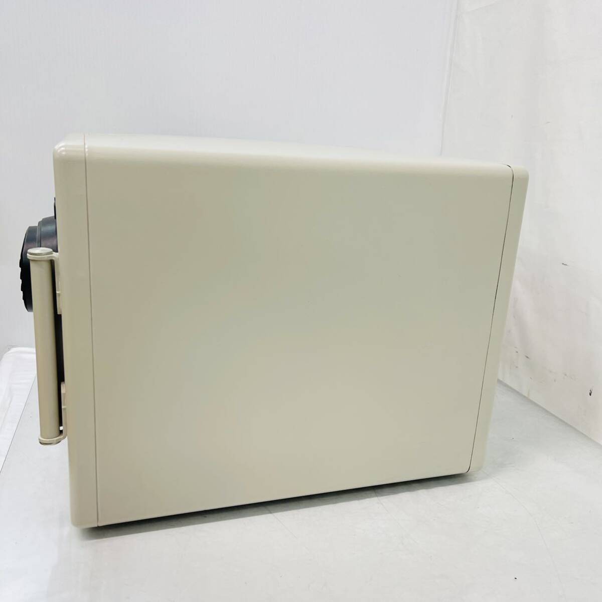 3SC119 SENTRY SAFE cent Lee safe fire-proof safe pattern number unknown numeric keypad type single lock electrification OK safe used present condition goods operation not yet verification *22331