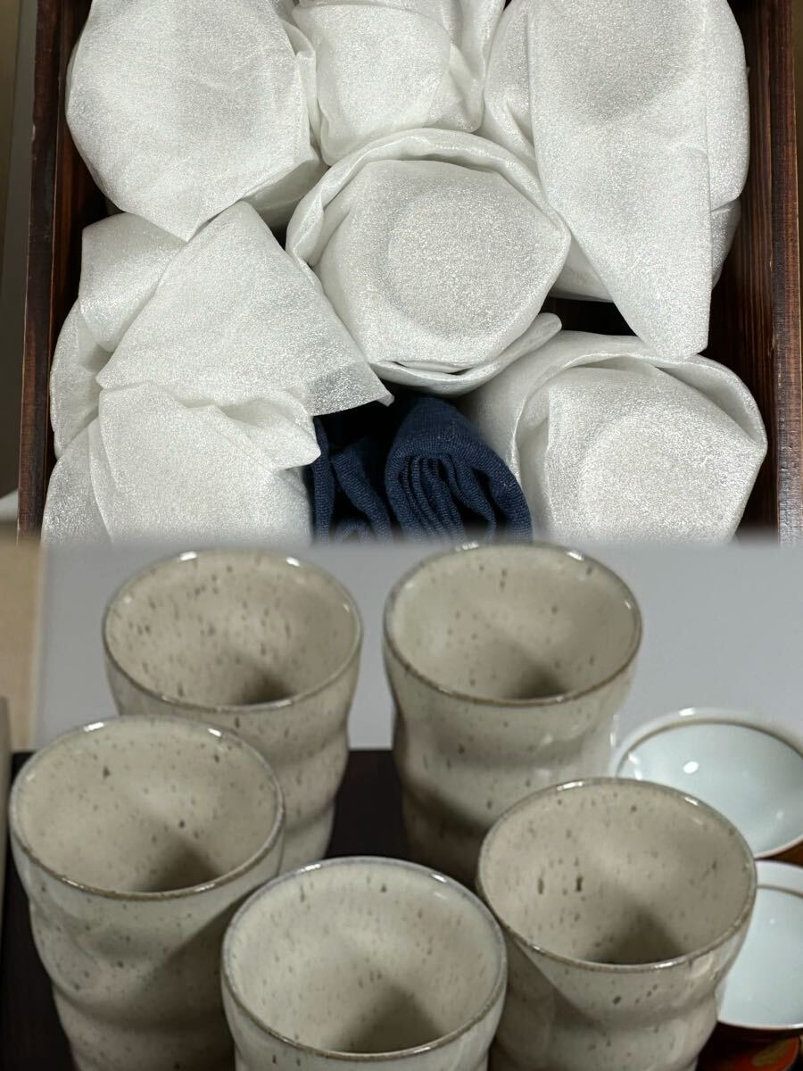 011/和食器 陶器製 小皿 小鉢 急須 湯飲み 在銘 銘有り 食器まとめて 木箱 元箱 _画像3