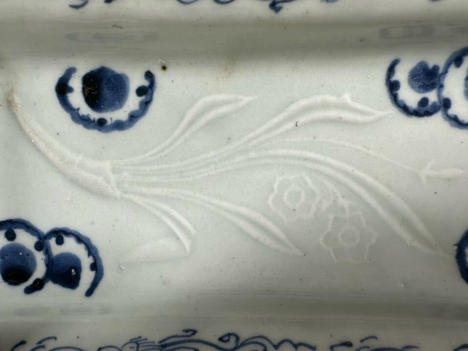  old Imari blue and white ceramics . thing plate . stone tea utensils Japanese-style tableware era thing Imari . old ceramics and porcelain antique goods four angle angle plate sashimi plate 7 customer 