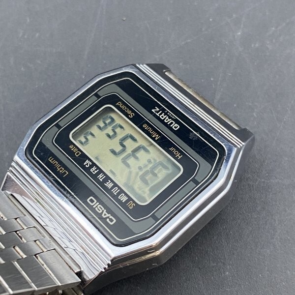 G0205L20 可動 CASIO/カシオ デジタル文字盤 メンズ クォーツ 腕時計 155 B817 液晶不具合あり_画像8