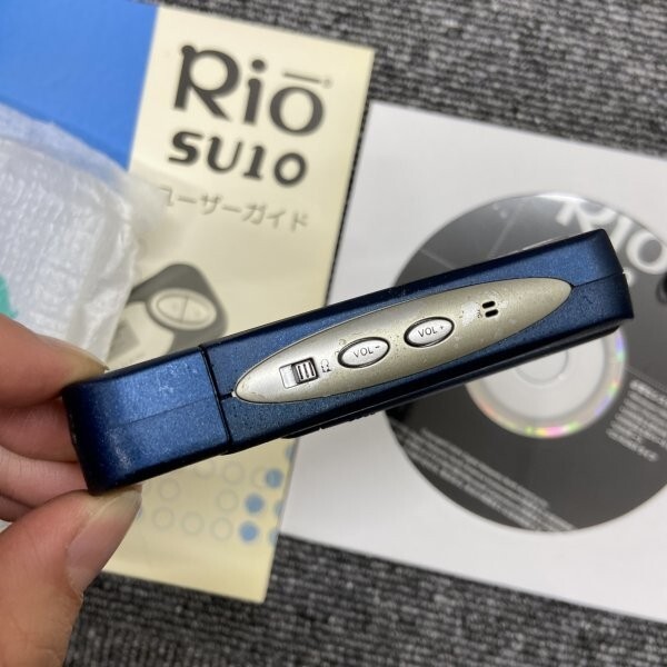G0519 Rio SU10 128MB デジタルオーディオプレーヤー DIGITAL AUDIO PLAYER　動作未確認　ブルー　本体べたつきあり_画像5