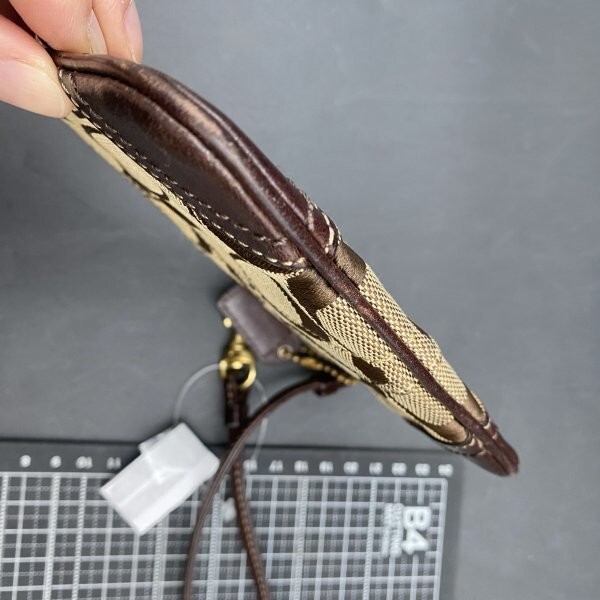 G1222G50 コーチ COACH ポーチ　コインケース マルチケース ダークブラウン シグネチャー　中古美品_画像7