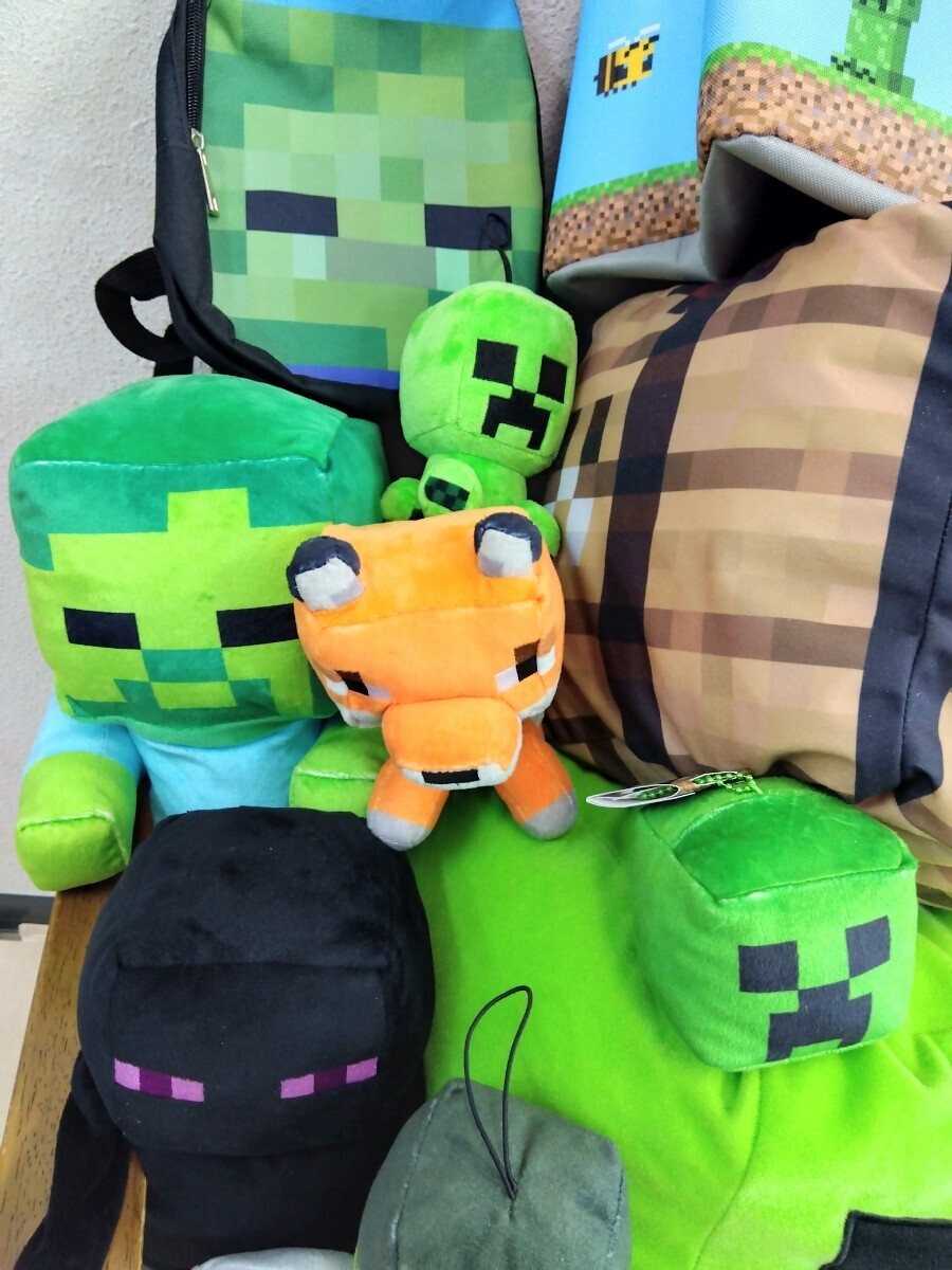 Minecraft マインクラフト 色々まとめて24点セット ぬいぐるみ クッション バッグ など 非売品の画像3