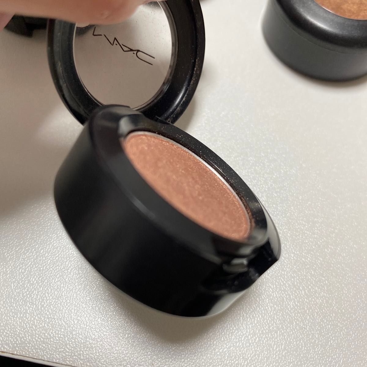 MAC スモールアイシャドウ オールザットグリッターズ