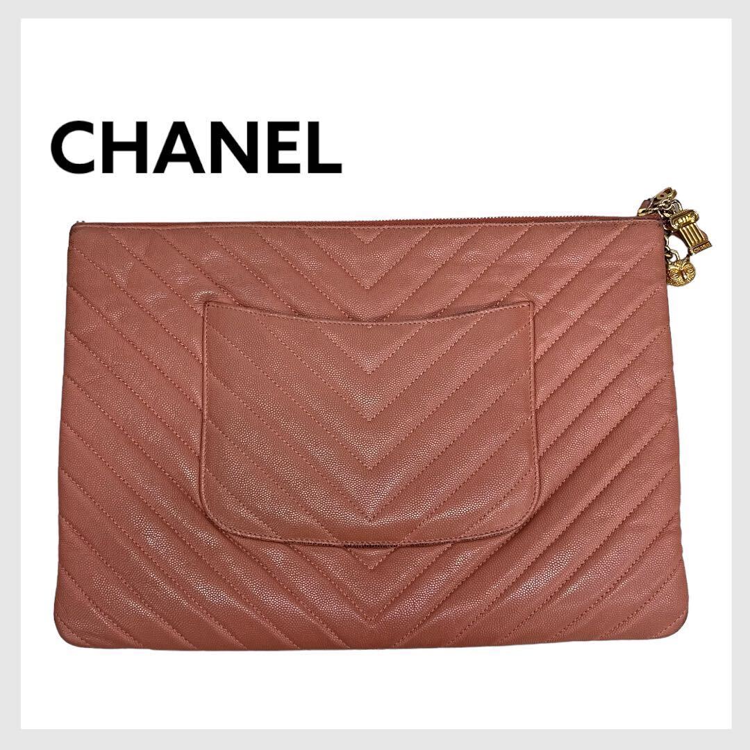 高級 CHANEL シャネル ココマーク フクロウ アイコンチャーム Vステッチ キャビアスキン レザー クラッチバッグ_画像2