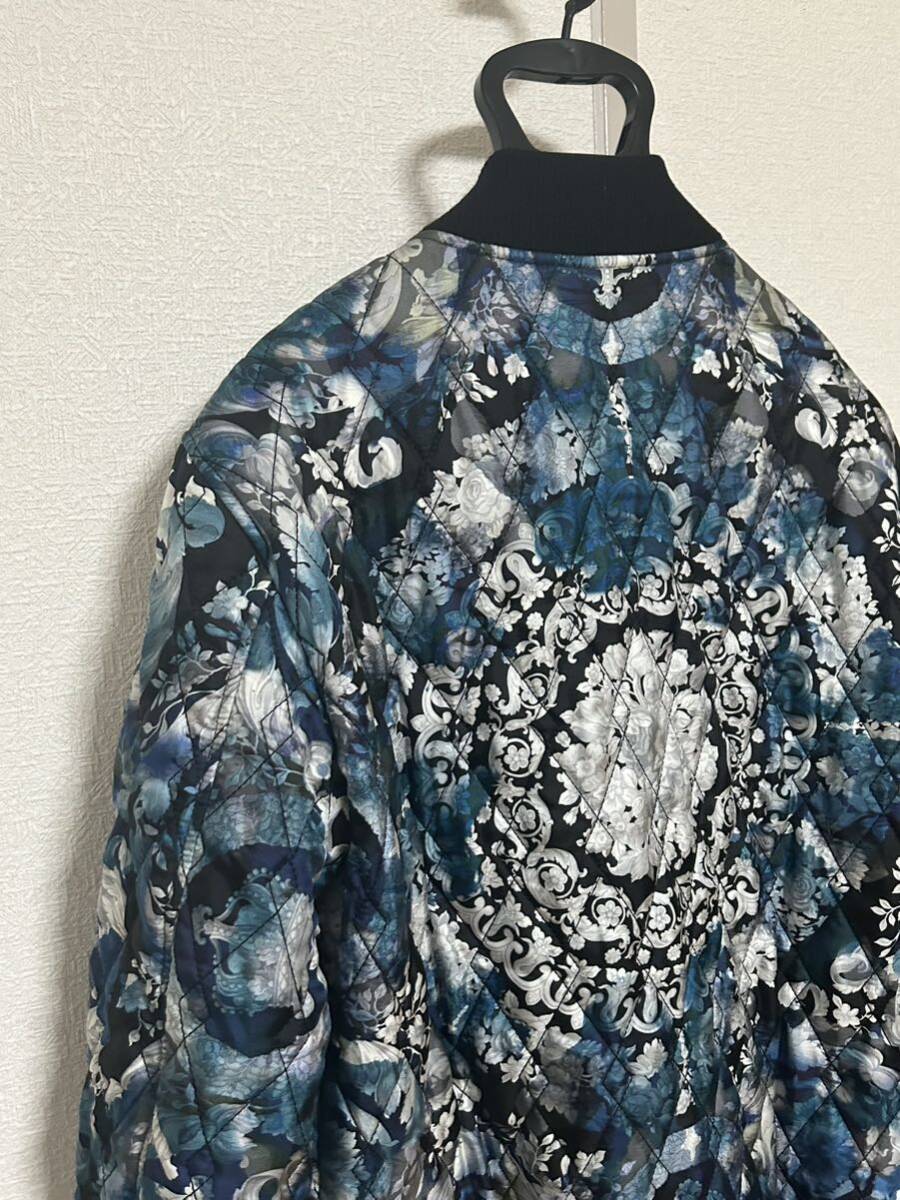[ is salted salmon roe s!] gorgeous VERSACE!ba lock pattern silk jacket 48
