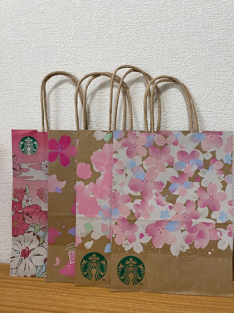 特別価格【スタバ 歴代サクラ】ショッパー 5枚セット Starbucks 特別価格【スタバ 歴代サクラ】ショッパー 5枚セット Starbucks