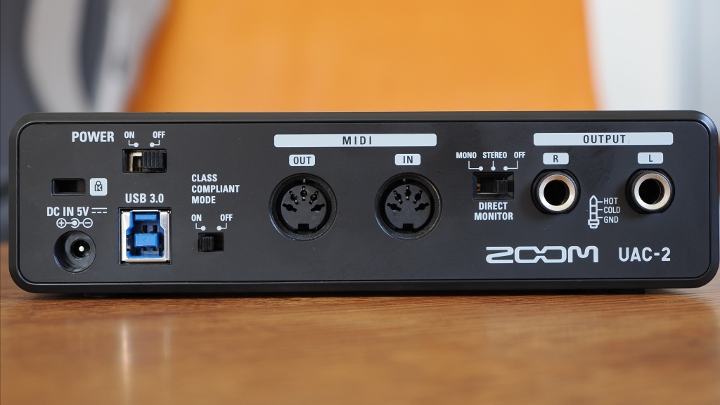 ZOOM UAC-2 USB3.0 Audio Converter ACアダプタ (AD-14) & USB-C変換アダプタ付属 【中古美品】_画像4
