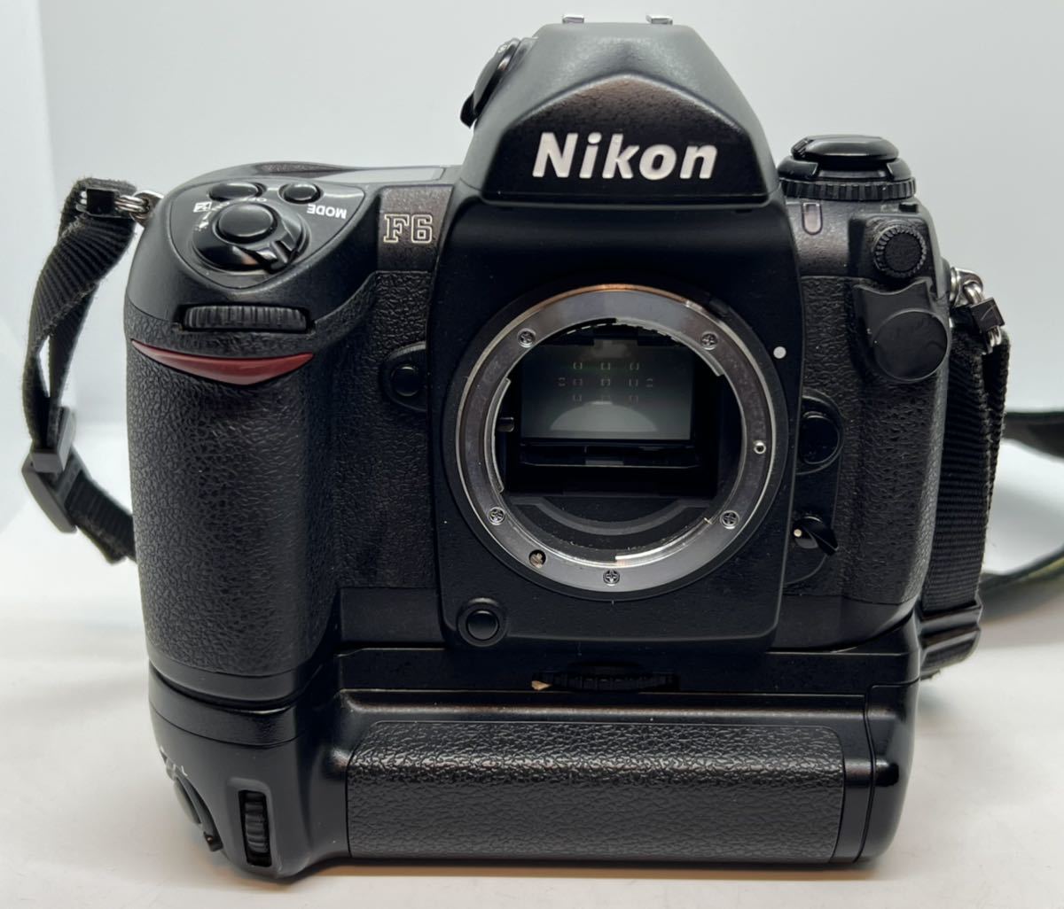 Nikon ニコン F6 ボディ MB-40 付属 【ANM104】