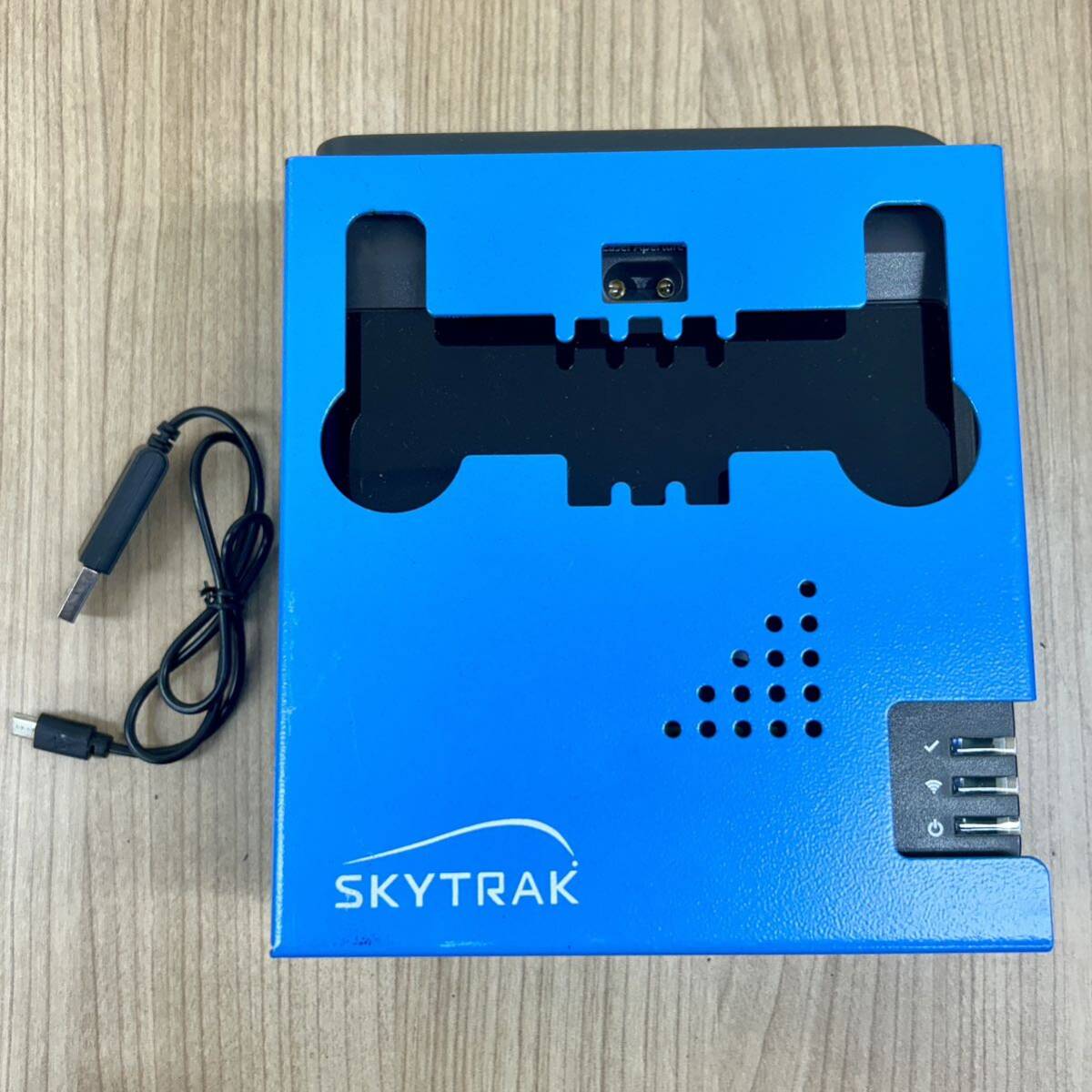 SKYTRAK スカイトラック弾道測定器　プロテクター付 管:0318_画像1