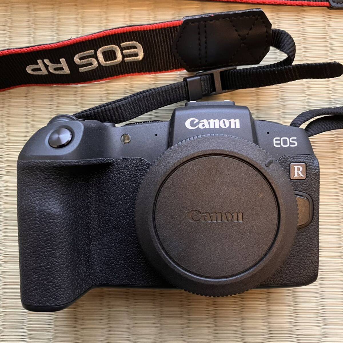 Canon EOS RP ボディ キヤノン 純正バッテリー2個付き ミラーレス 一眼 フルサイズの画像2