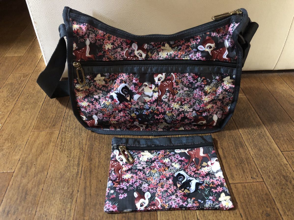 LeSportsac レスポートサック　Disneyコラボ　クラシックホーボー　7520 バンビ＆フレンズ_画像1