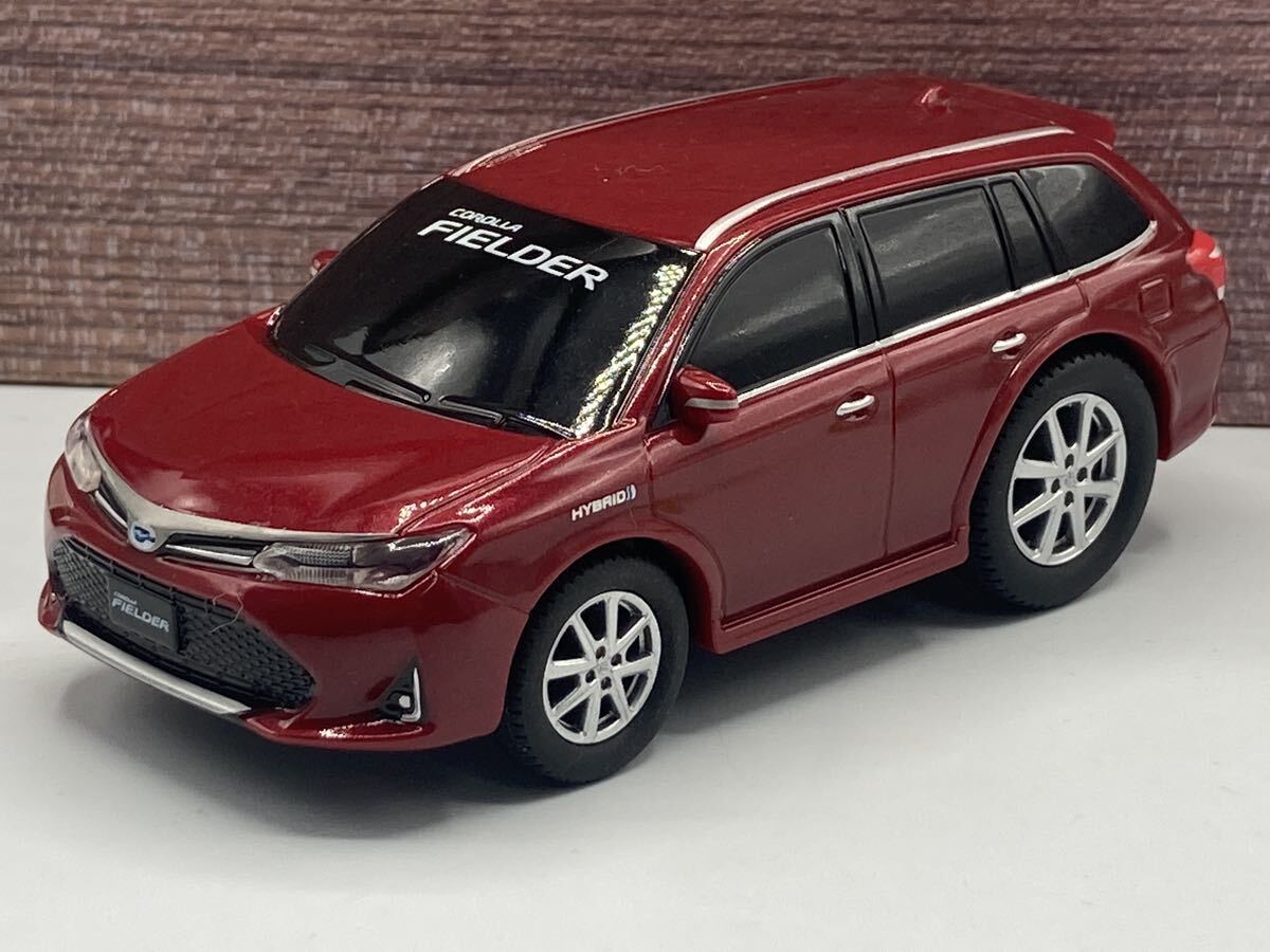 即決有★プルバックカー トヨタ カローラ フィールダー ハイブリッド TOYOTA COROLLA FIELDER WxB レッド 赤 カラーサンプル★ミニカーの画像1