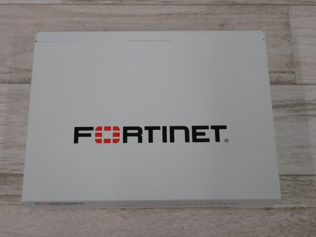 Ω 新FT 0167♪ 保証有 Fortinet【 FG-60F 】FortiGate-60F 3台セット UTM ライセンス 25年迄×3 領収書発行可能の画像4