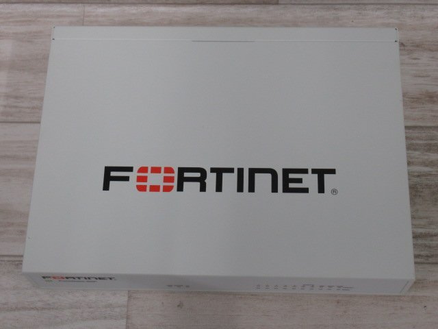 Ω 新FT 0168♪ 保証有 Fortinet【 FG-60F 】FortiGate-60F 3台セット UTM ライセンス 26年迄×3 領収書発行可能の画像4