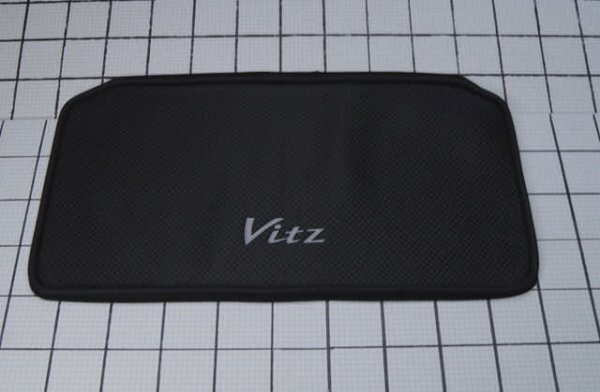 ★TOYOTA VITZ（ ヴィッツ）純正　ラゲッジソフトトレイ トランクマット 「ブラック」 SL7630_画像1