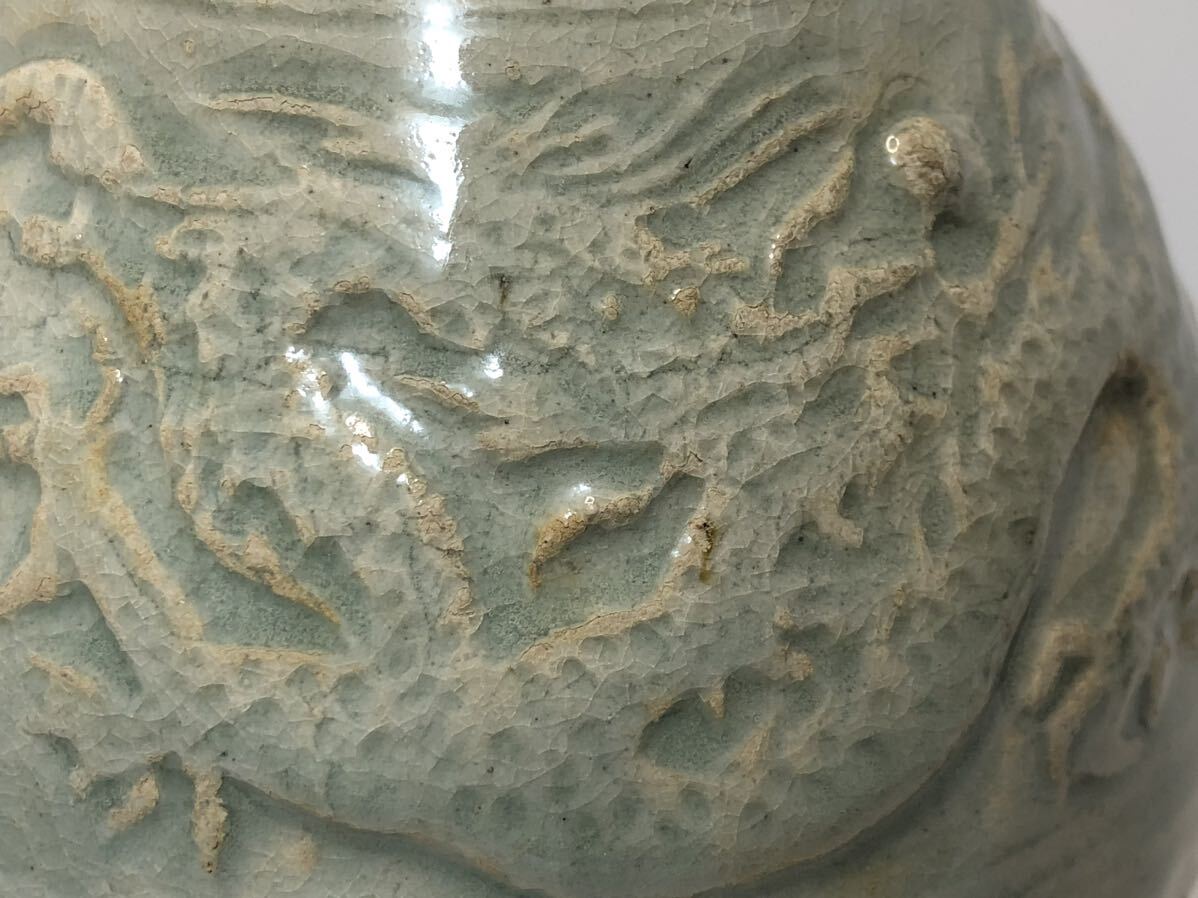 中国古美術 宋時代 影青 青白磁 龍虎花瓶 花瓶 花器 中国古玩 唐物 花入れ 箱付_画像7