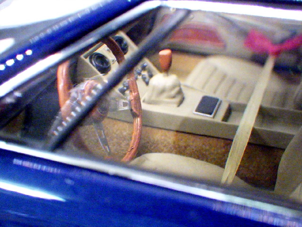 D27 オートアート ミレニアム 1/18 ランボルギーニ エスパーダ ミニカー モデルカー AUTOart 自動車 模型 ケース展示品_画像7