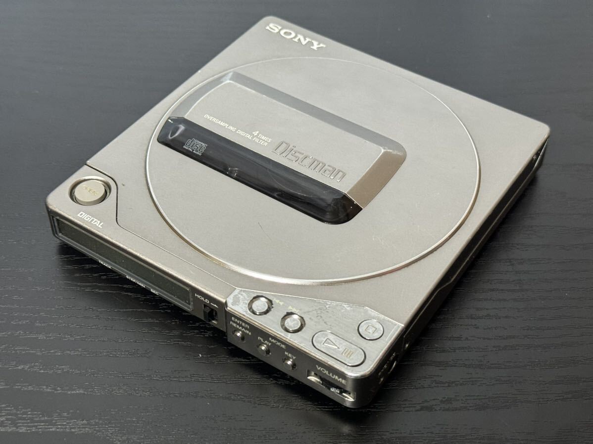 SONY Discman ポータブルCDプレーヤーD-250 希少 Yahoo!オークション - SONY/ソニー/D-250(シルバー)/Discman/CD