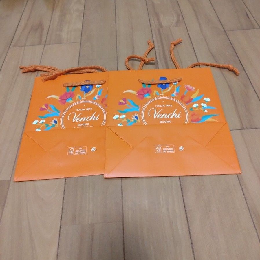Venchi　ヴェンキ　チョコレート　ショッパー　紙袋　2枚セット 手提げ紙袋 ショップ袋 