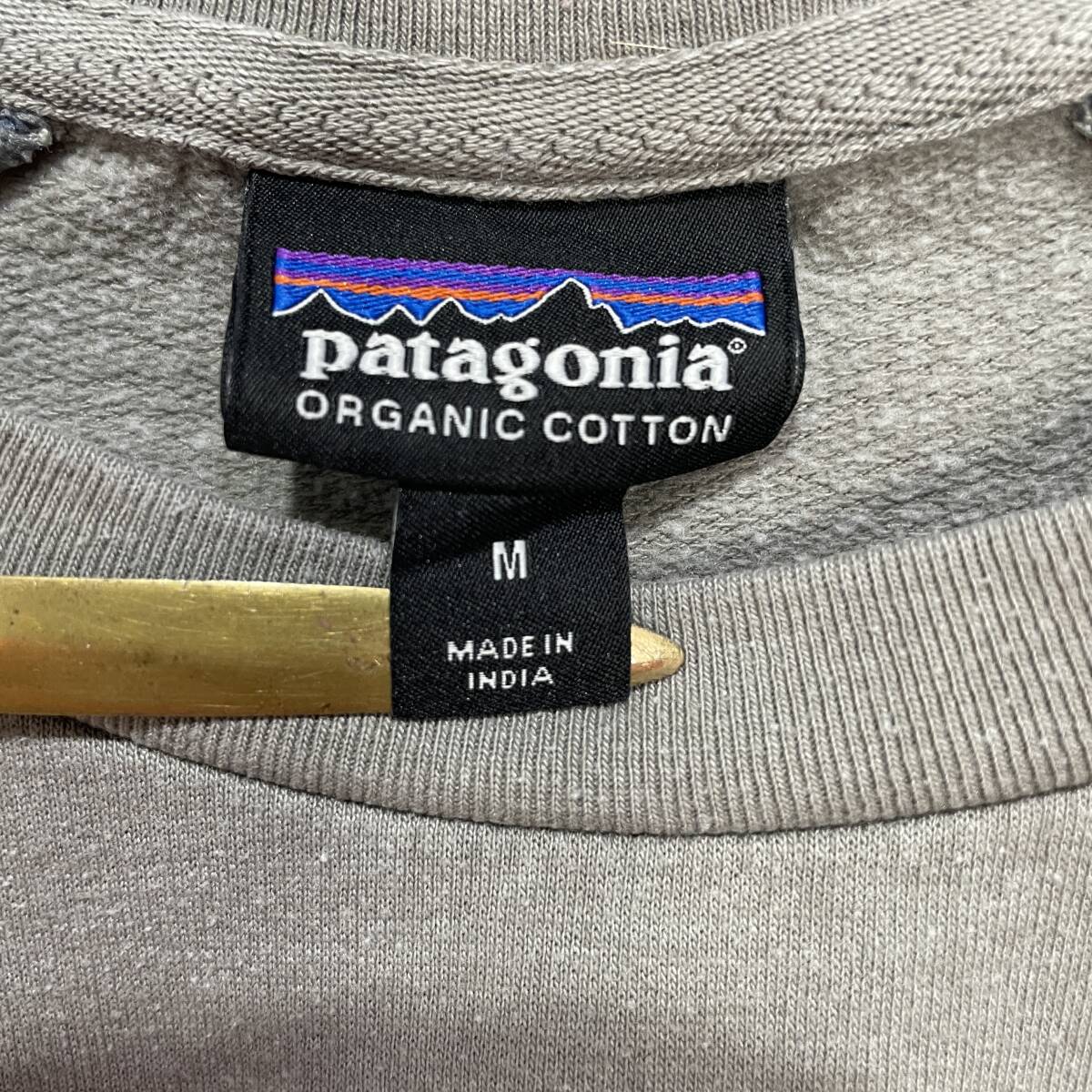 送料無料☆patagonia☆パタゴニア☆P-6☆ライトウェイトスウェット☆バックプリント☆グレー☆M☆C24Mの画像6