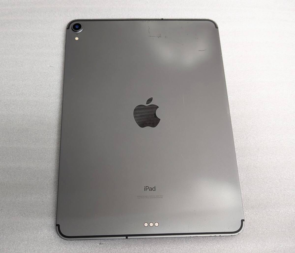 au iPad Pro 11インチ 第1世代 Cellular 256GB スペースグレイ MU102J/A 制限〇_画像4