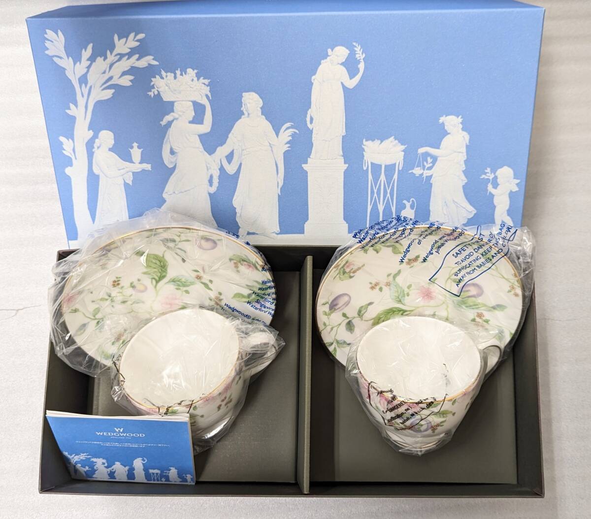 WEDGEWOOD ウエッジウッド スィートプラムティーカップ&ソーサーリーペア  保管品の画像1