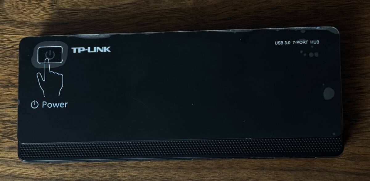 TP-Link 7ポート高速USB3.0 HUB ハブ バスパワー 最大転送速度10Gビット/秒 ACアダプタ付 ケーブル1m UH700 中古_画像2