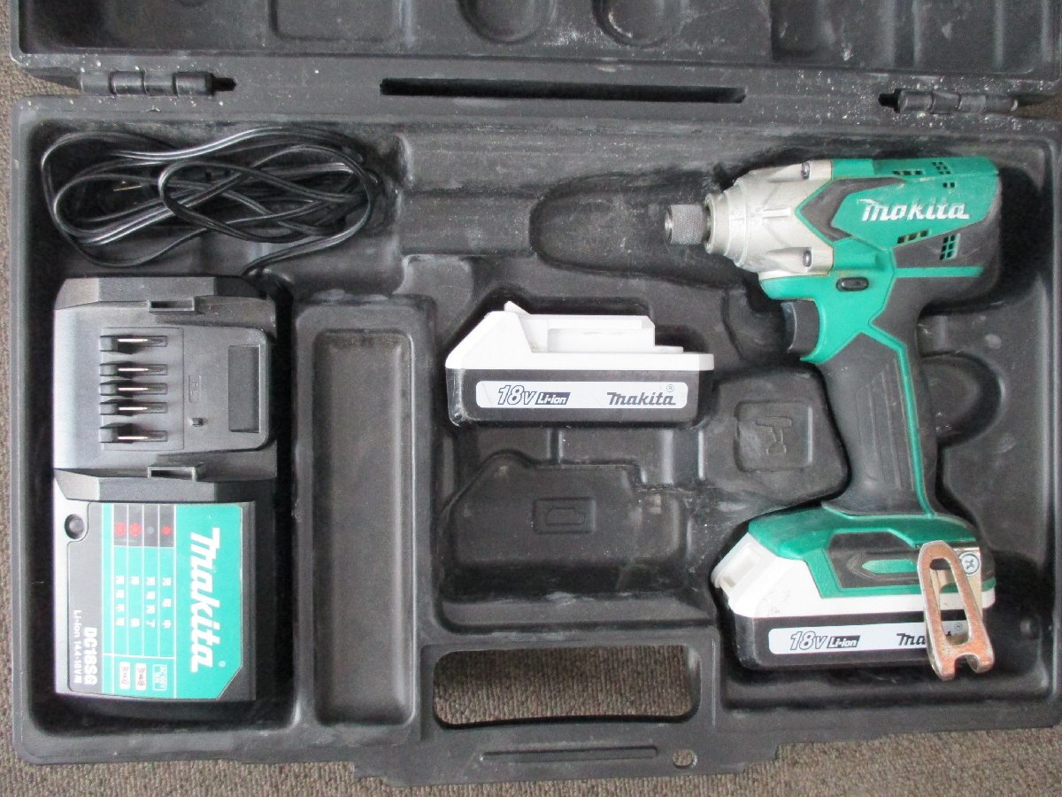 マキタ　充電式インパクトドライバ　 MAKITA　M698DSX