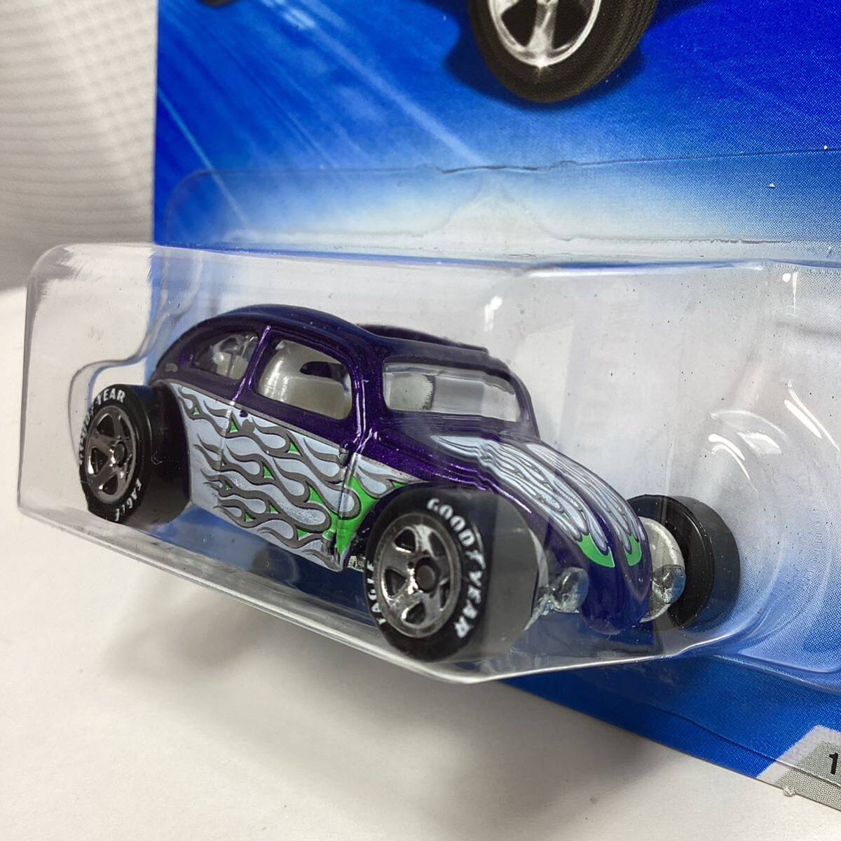 【Walmart限定】☆ホットウィール☆ カスタム フォルクスワーゲン ビートル グッドイヤー　タイヤ　GOOD YEAR TIRE Hot Wheels _画像3