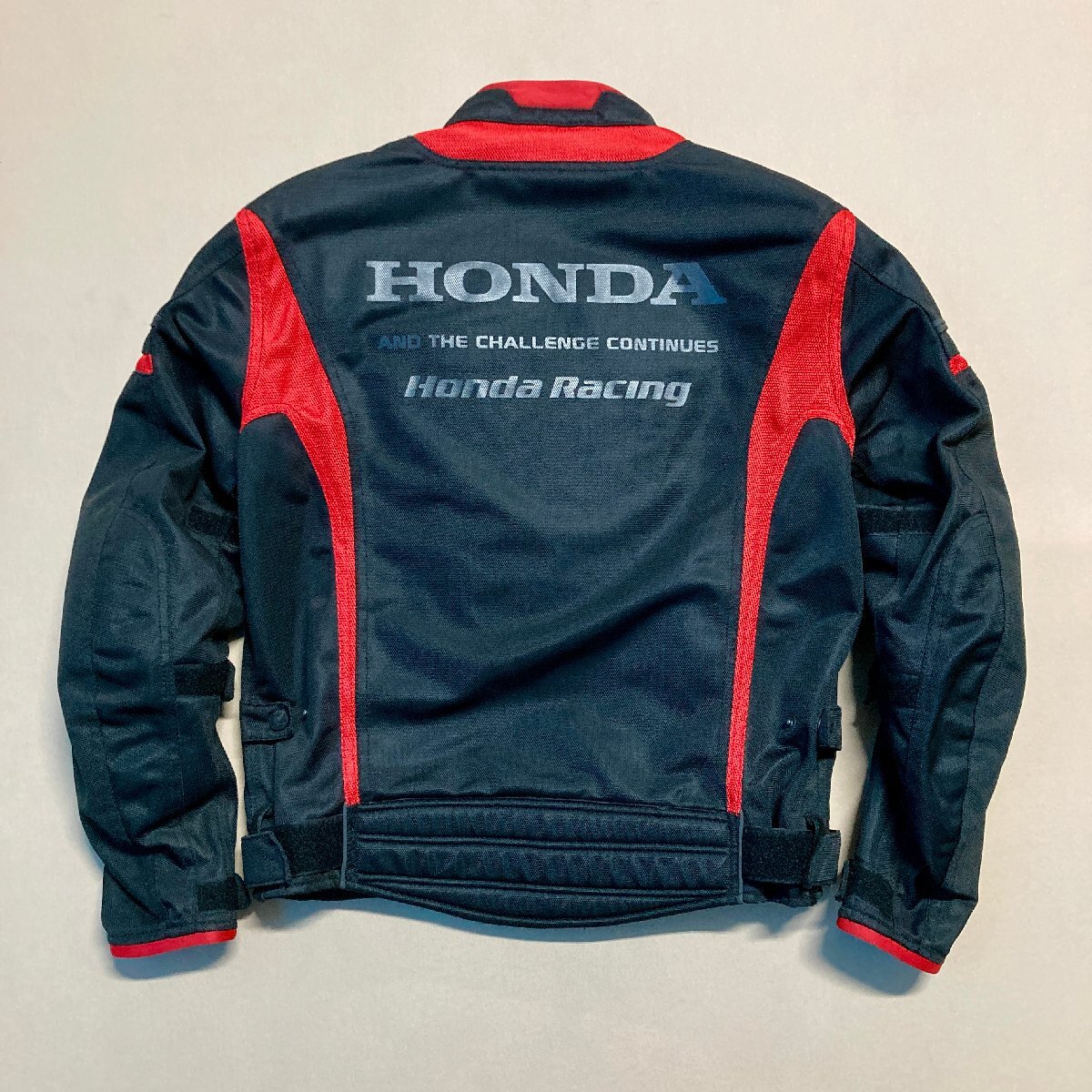 ★HONDA Racing Jacket ホンダ レーシング ライディング ジャケット M ブラック レッド バイク ツーリング 肩肘背プロテクタ 1.05kg★_画像2