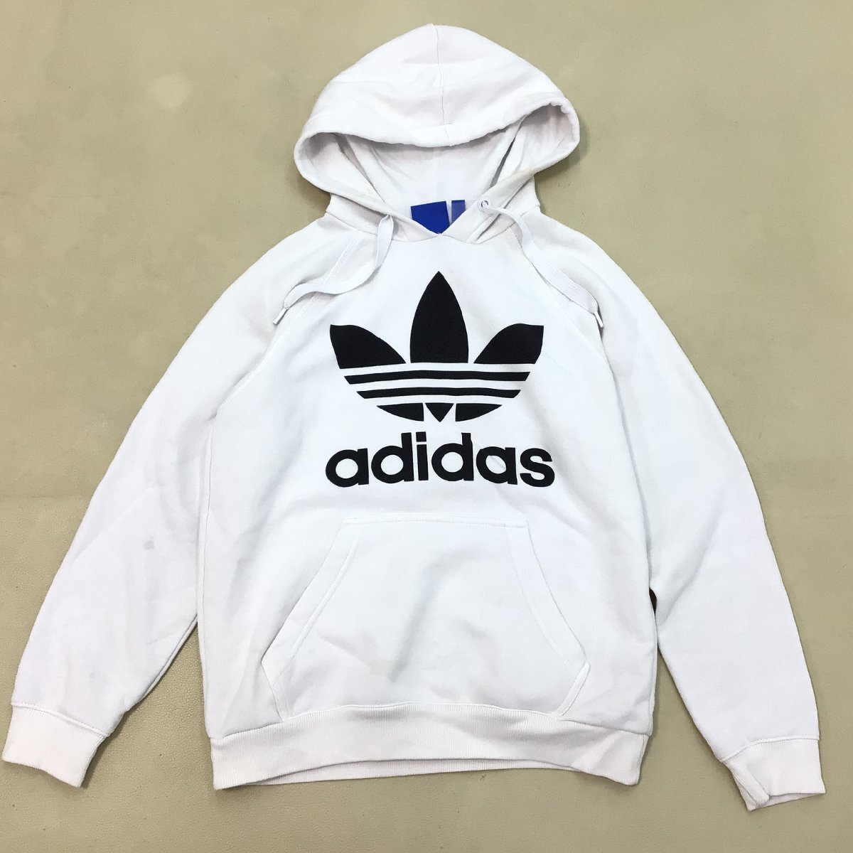 ■adidas アディダス パーカー・スウェット 7点 まとめ売り サイズMIX スポーツ 中古卸 古着 トレフォイル ビッグロゴ /4.38kg■_画像2