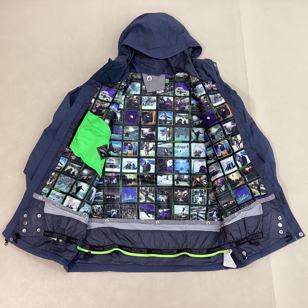 ■VOLCOM ボルコム G0751404 マウンテンパーカー スキーウェアー スノボウェア ジャケット GORE-TEX メンズ サイズM ネイビー/0.88kg■の画像5