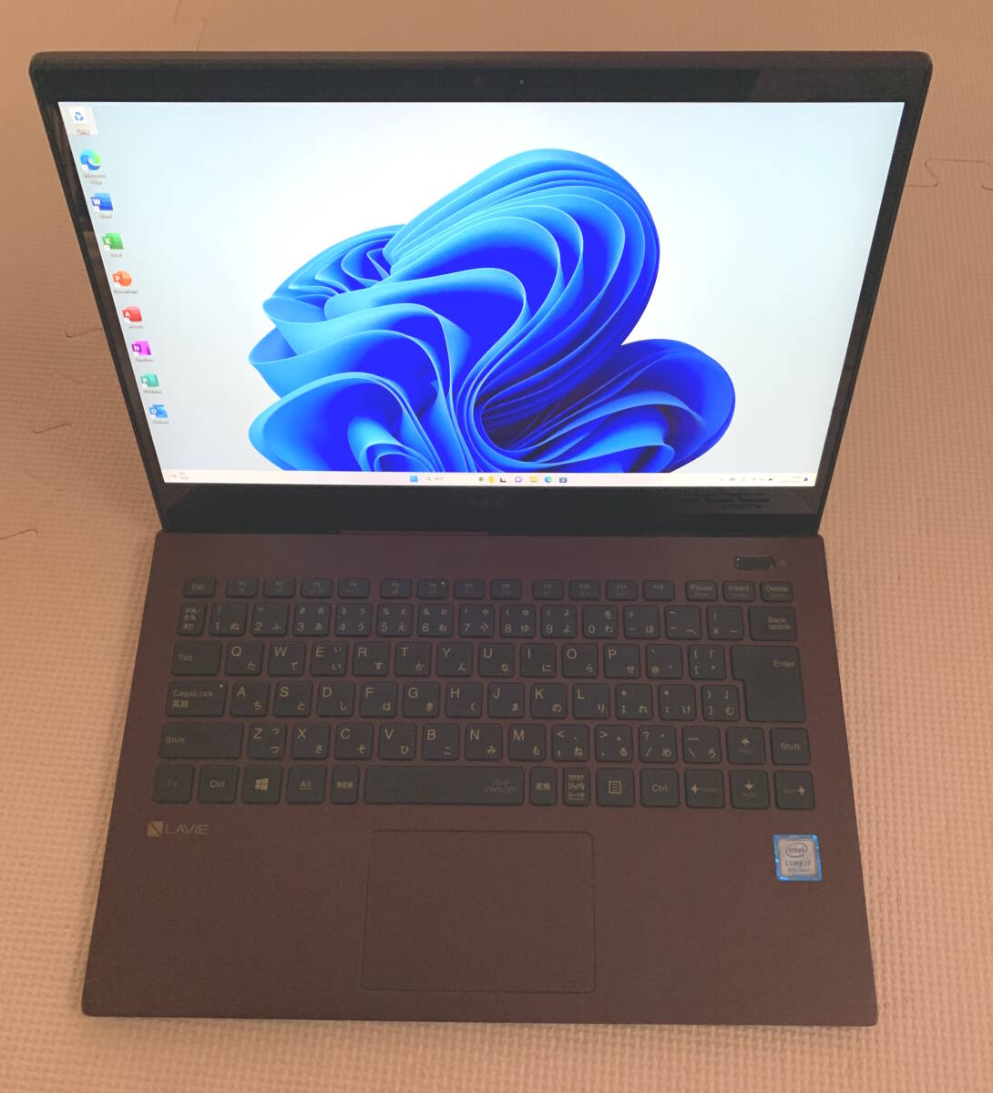 NEC LAVIE Pro Mobile PC-GN1864VGF 13.3 i7/16G/256G Win11 Office タッチ_画像1