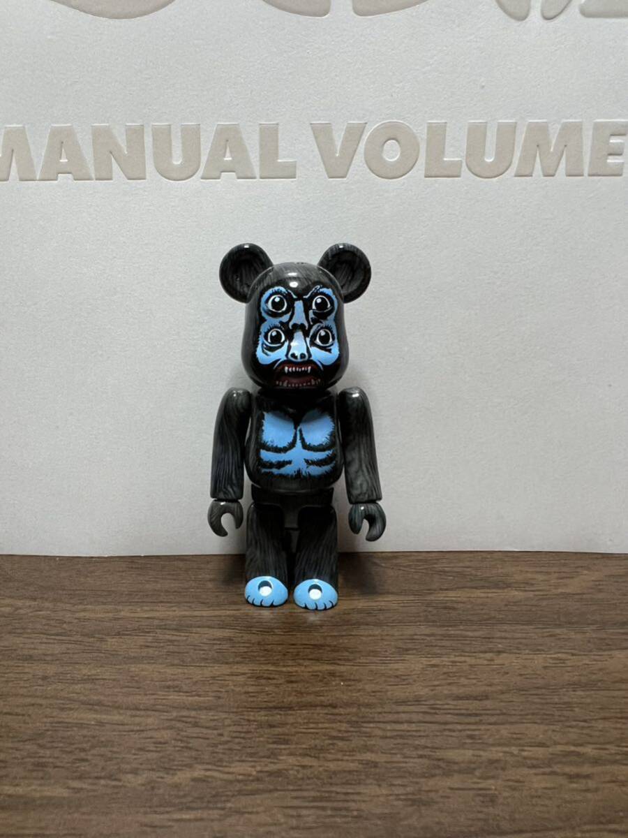 メディコムトイ　ベアブリック　nagnagnag nagkong フィギュア　100％　暴力原人　BE@RBRICK KIDILL NAGNAGNAG FOUR EYES