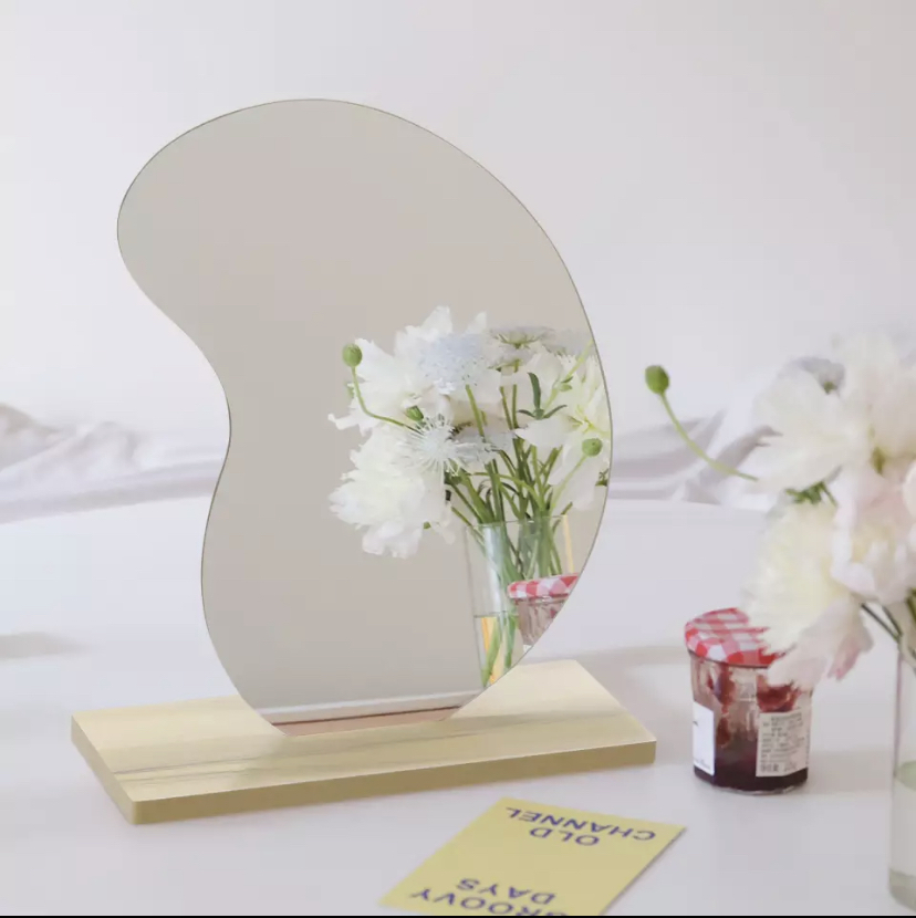 ビーンミラー　ウェーブミラー　韓国　インテリア　雑貨　変形ミラー　鏡　インスタ映え　小型　　寝室　居間_画像3