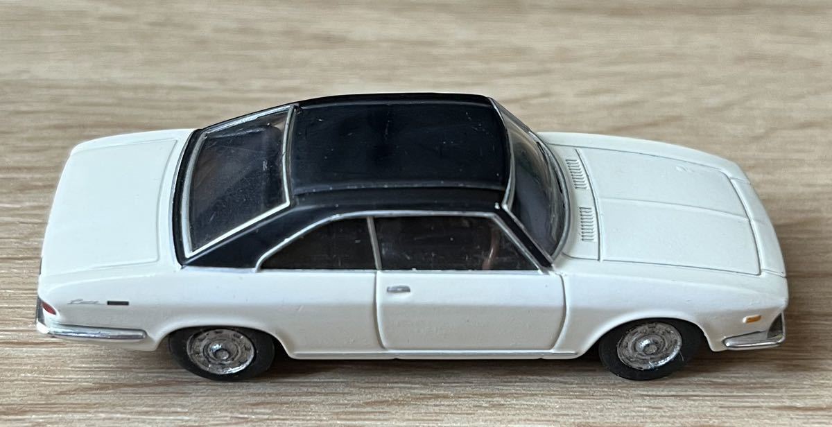 * Konami out of print famous car collection Mazda Luce rotary coupe M13P 1969 1/64 used minicar old car 