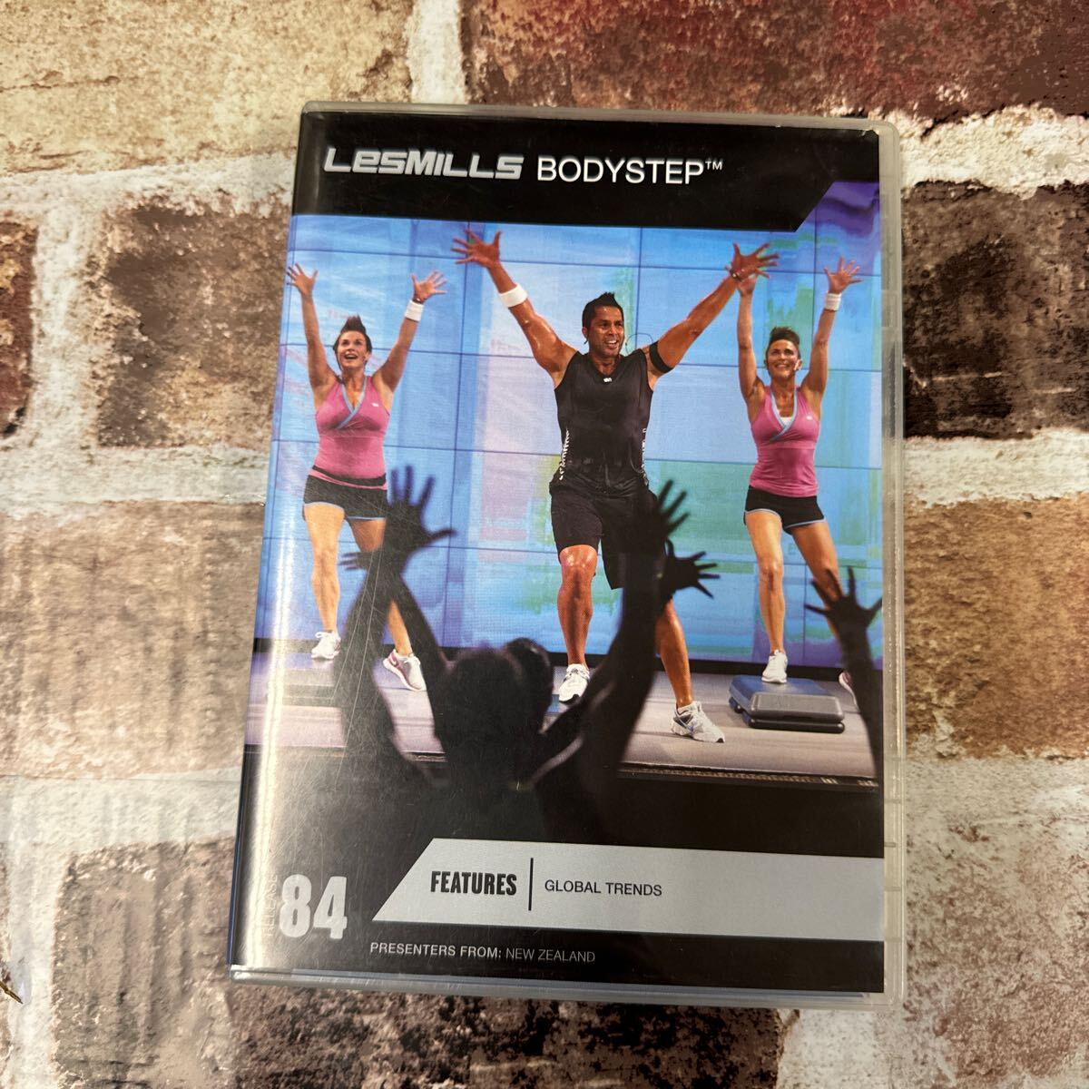 Step84　★レスミルズ★Lesmills★DVD★CD★中古品★BodyStep★ボディステップ84　★英語コレオノート★箱に傷有★汚れあり★再生確認済_画像1