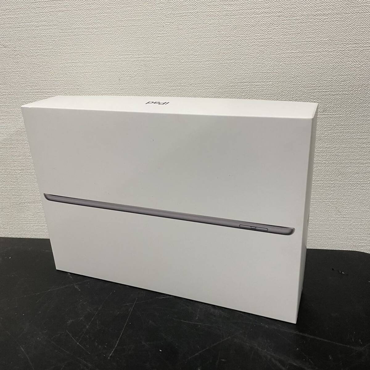 展示使用品 Apple iPad 第9世代 Wi-Fi モデル シルバー 64GB A2602_画像1