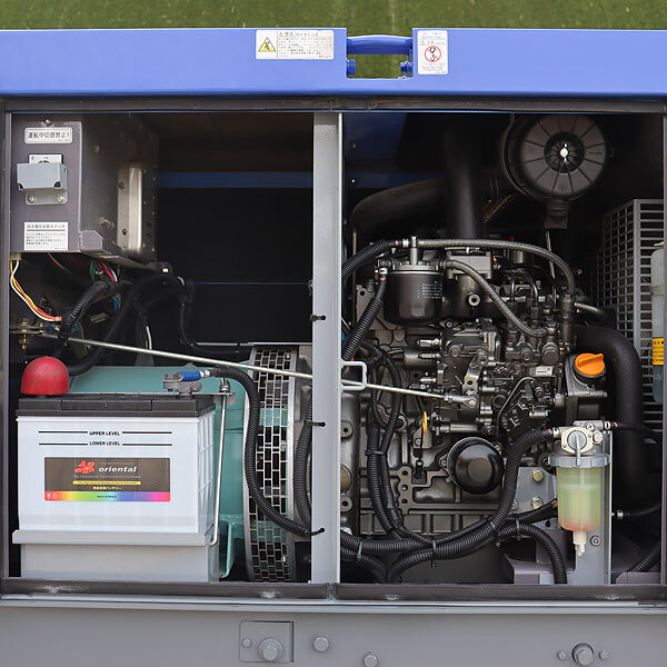 ディーゼル発電機 DENYO DCA-13LSYB 超低騒音型 13kVA 2020年製 ビッグタンク搭載 建設機械 整備済 福岡 別途送料(要見積) 定額 中古 380_画像6