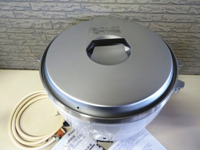 Rinnai/リンナイ ガス炊飯器 RR-50S1 都市ガス 10L/5.6升 都市ガス用 業務用 厨房機器  現状の画像2