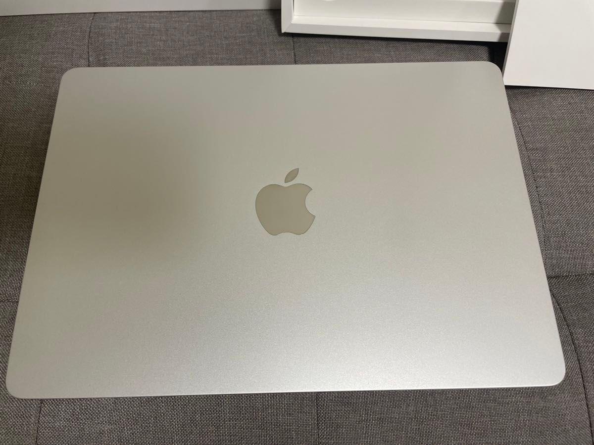 MacBook Air M2 2022、13インチ、16GB/1TB